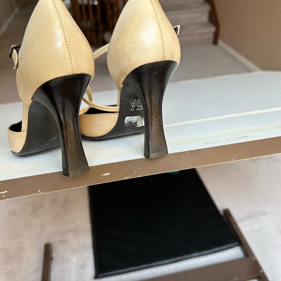 Heels for the Fall - Picture 3 of 4